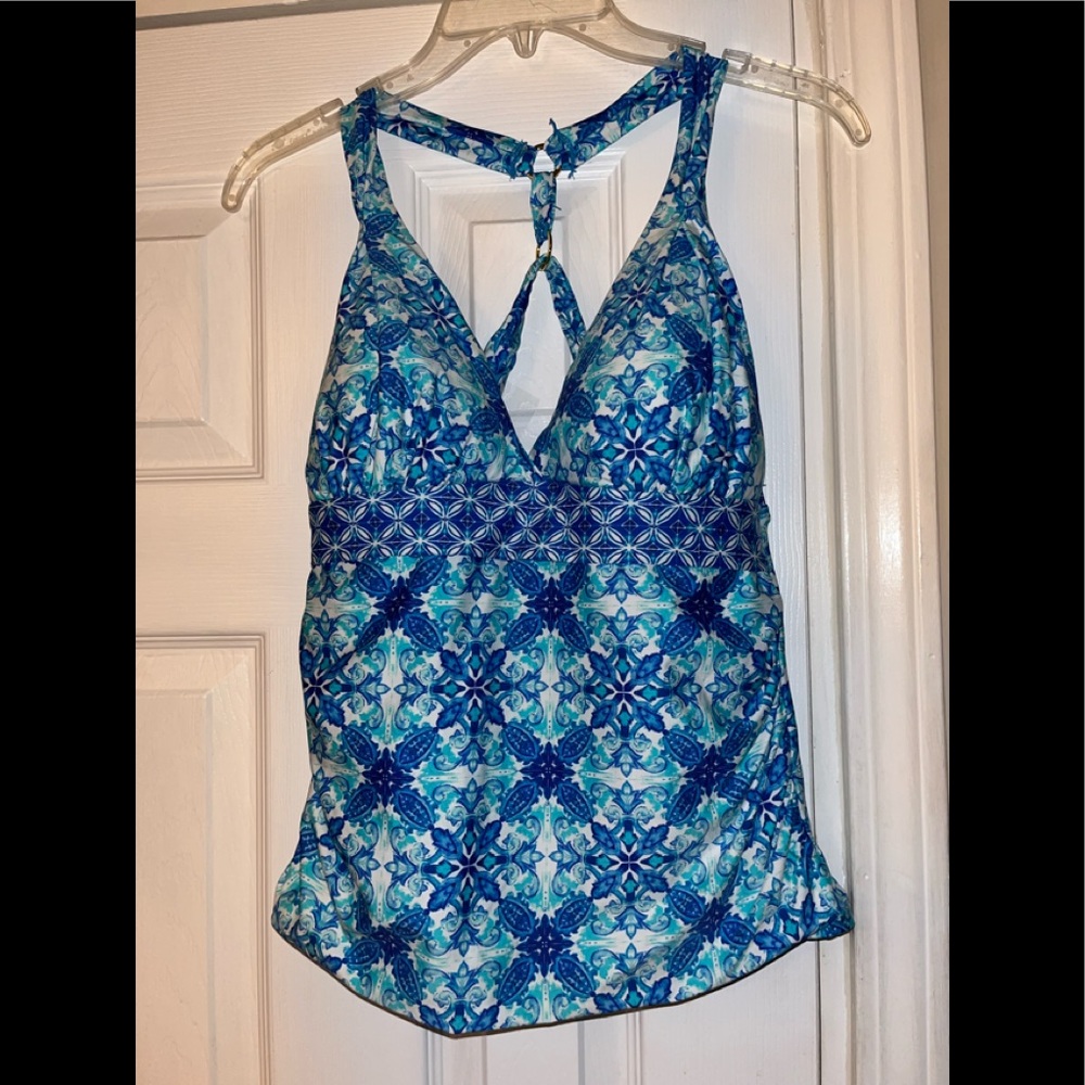Like New, LaBlanca Swim Top, Size 8